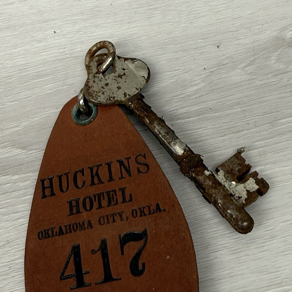 Vintage Huckins Hotel Room Key Skeleton Key Room 417 Oklahoma City Oklahoma - Picture 3 of 5